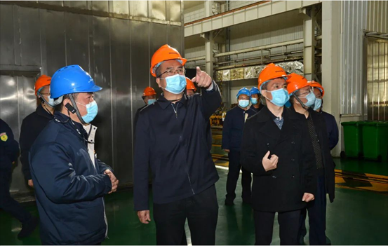 【陜鼓集團】西安市委常委、市委統(tǒng)戰(zhàn)部部長楊廣亭深入陜鼓實地調(diào)研指導疫情防控及復(fù)工復(fù)產(chǎn)工作